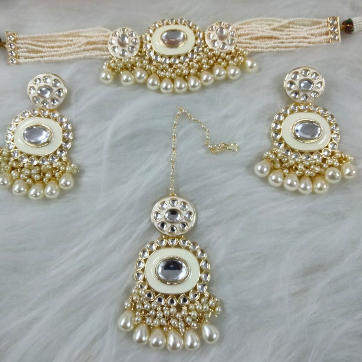 Bdiva 18K Gold Plated Kundan Semi Cultured White Pearl Choker with Maangtika.