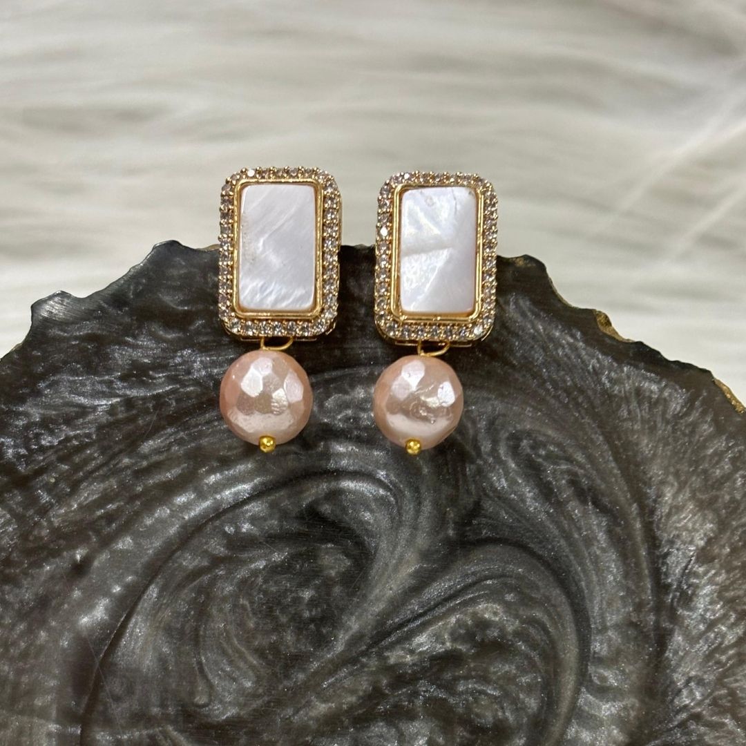 Gold-Plated Rectangular Studs Earrings with Pearl Drop