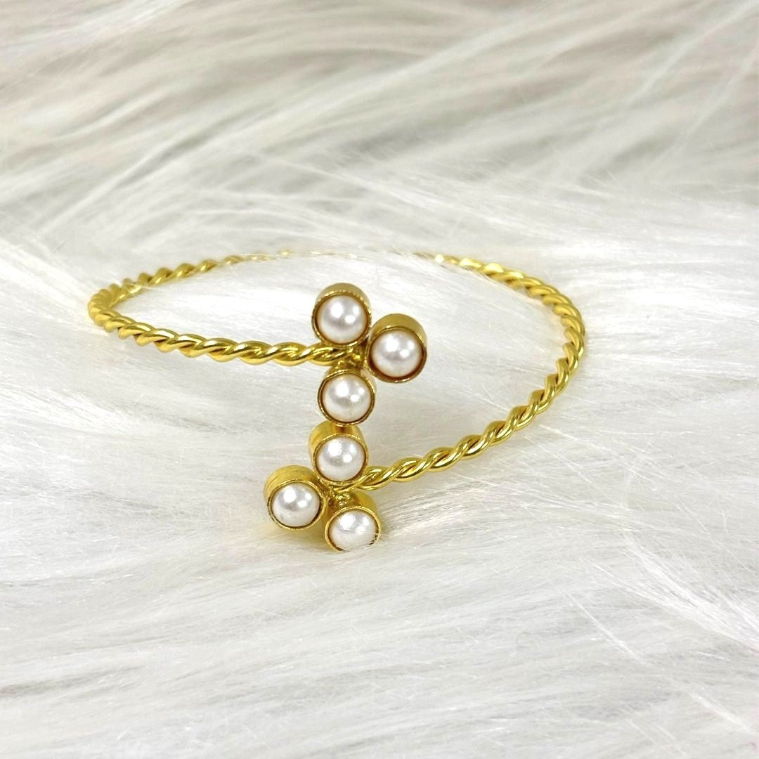 BDiva 18k Gold Plated Twisted Gold Pearl Bangle Classic Elegance with a Modern Twist