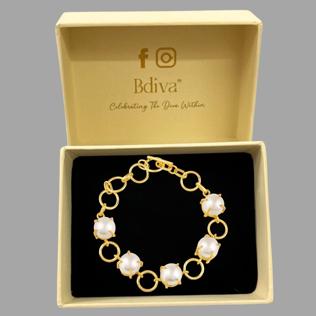 BDiva 18k Gold Plated Golden Pearl Charm Bracelet with a Touch of Classic Sophistication