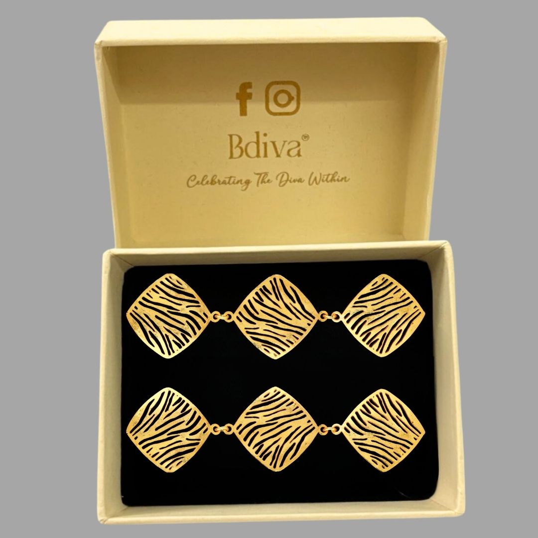 Bdiva 18K Gold Plated Cut-Out Dangle with a Exquisite Geometric Design