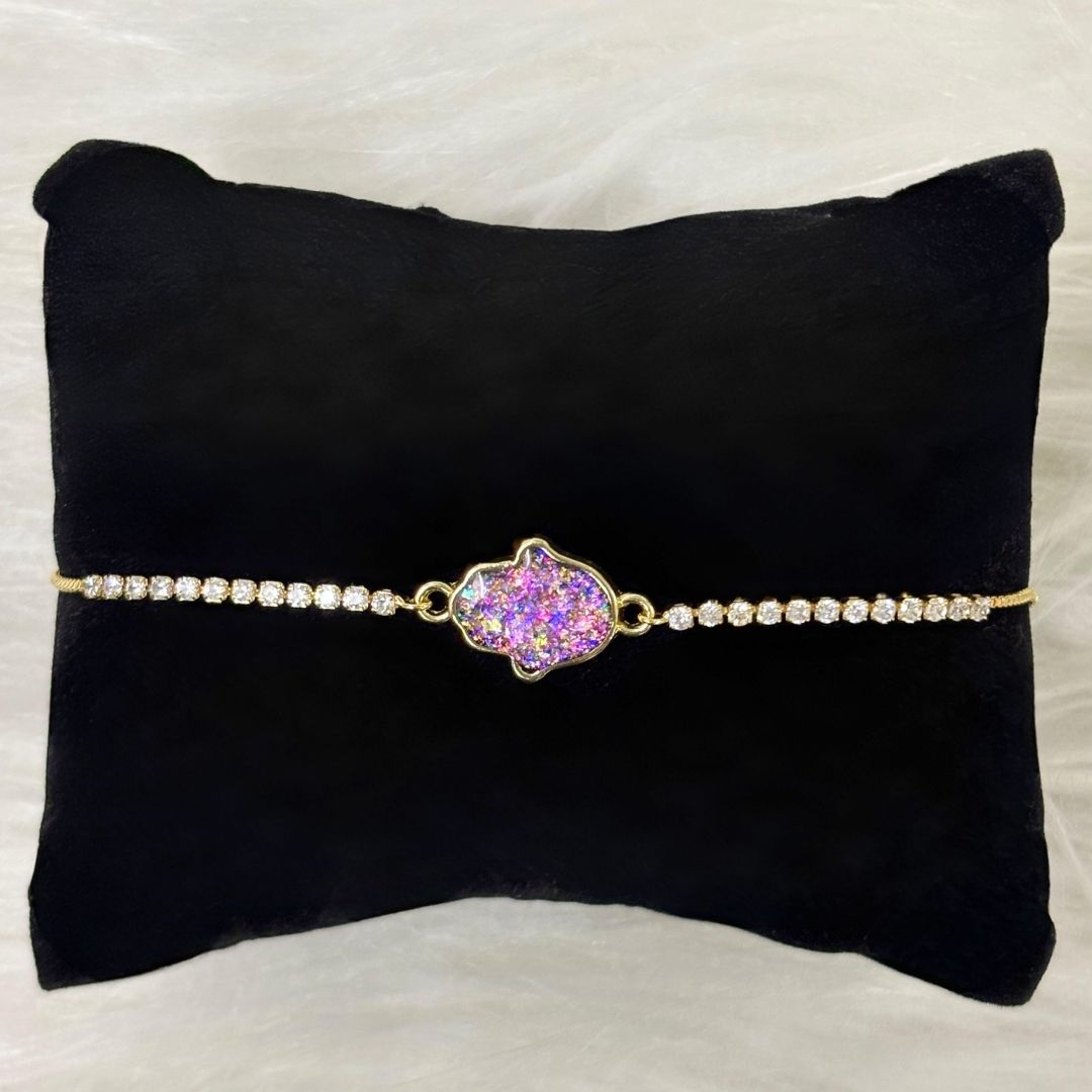 Spark of Protection – Dazzling Gold-Plated Hamsa Bracelet