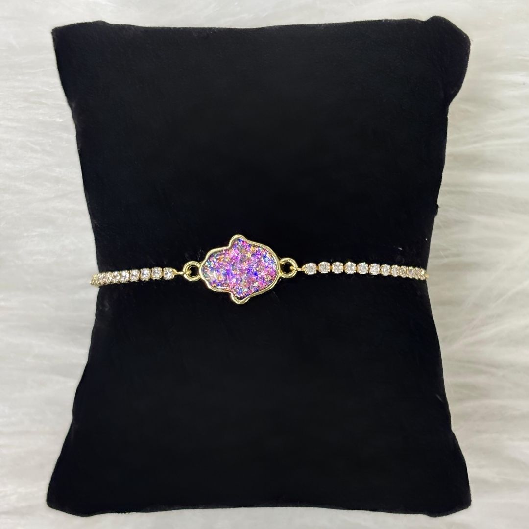 Spark of Protection – Dazzling Gold-Plated Hamsa Bracelet
