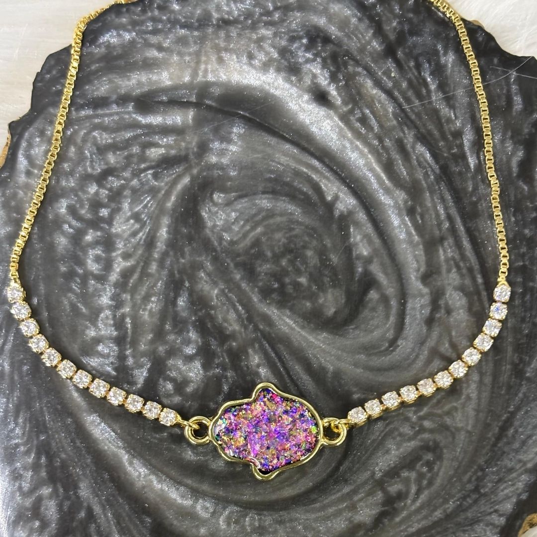 Spark of Protection – Dazzling Gold-Plated Hamsa Bracelet
