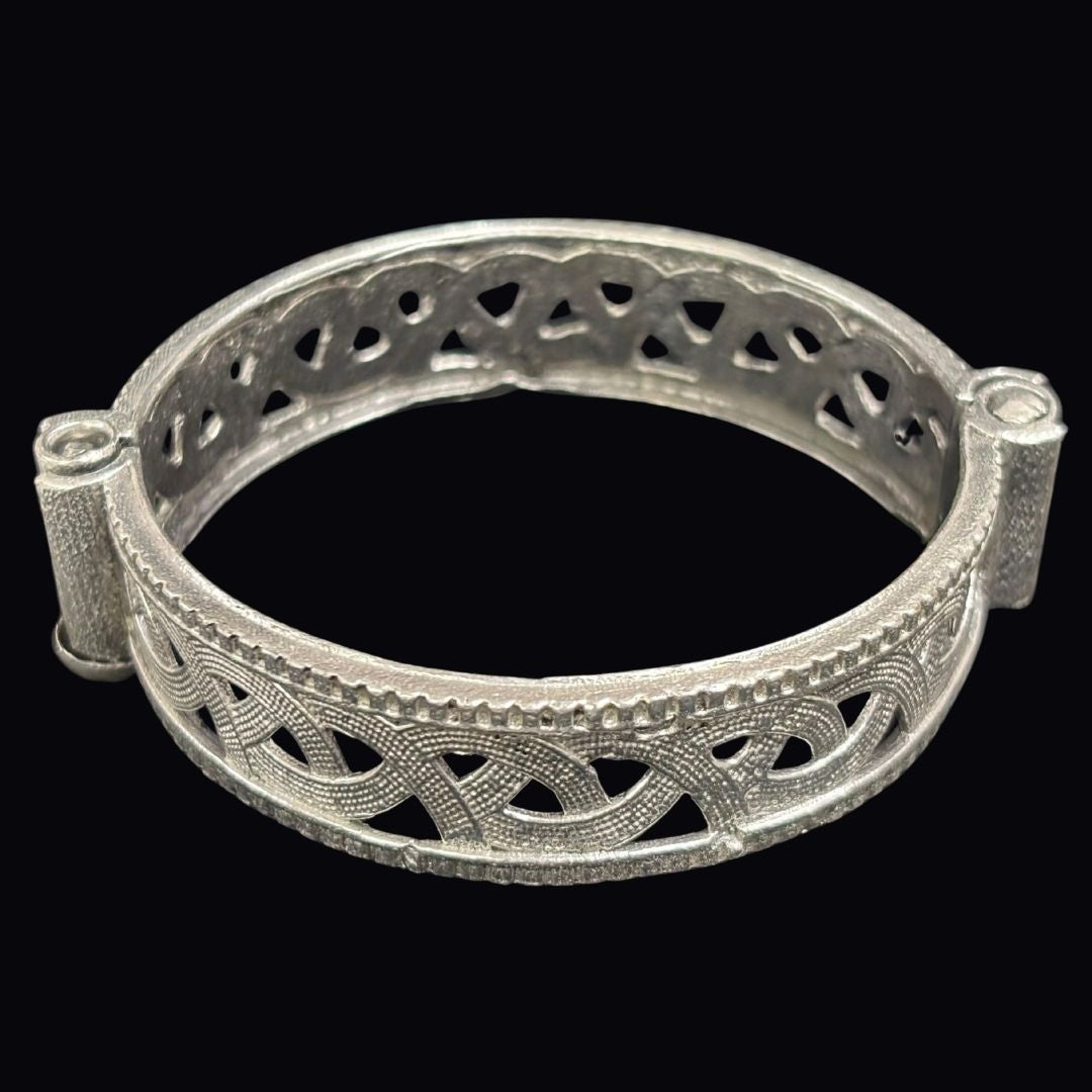 Vintage Zig-Zag Oxidized Classic Statement Piece Bangle