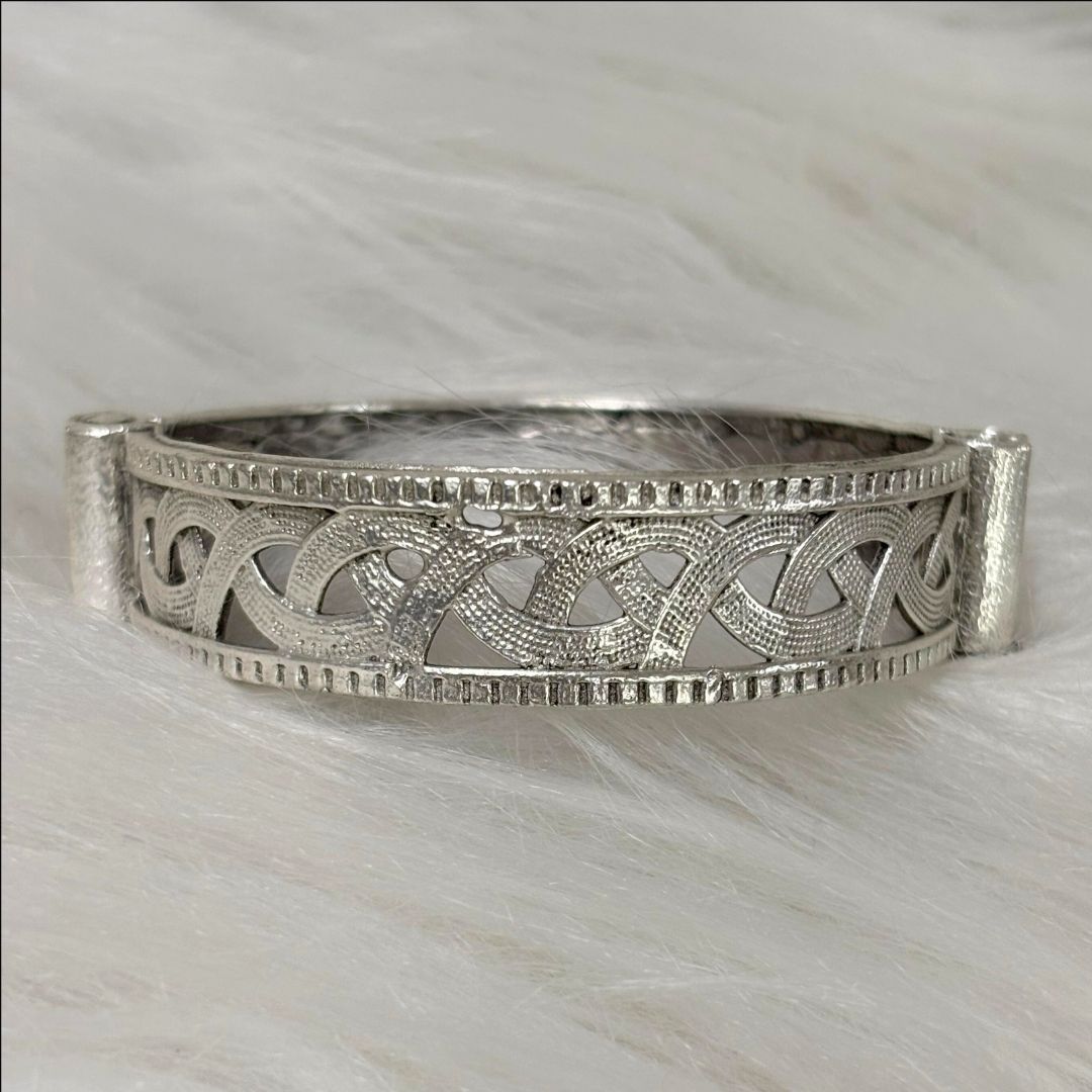 Vintage Zig-Zag Oxidized Classic Statement Piece Bangle