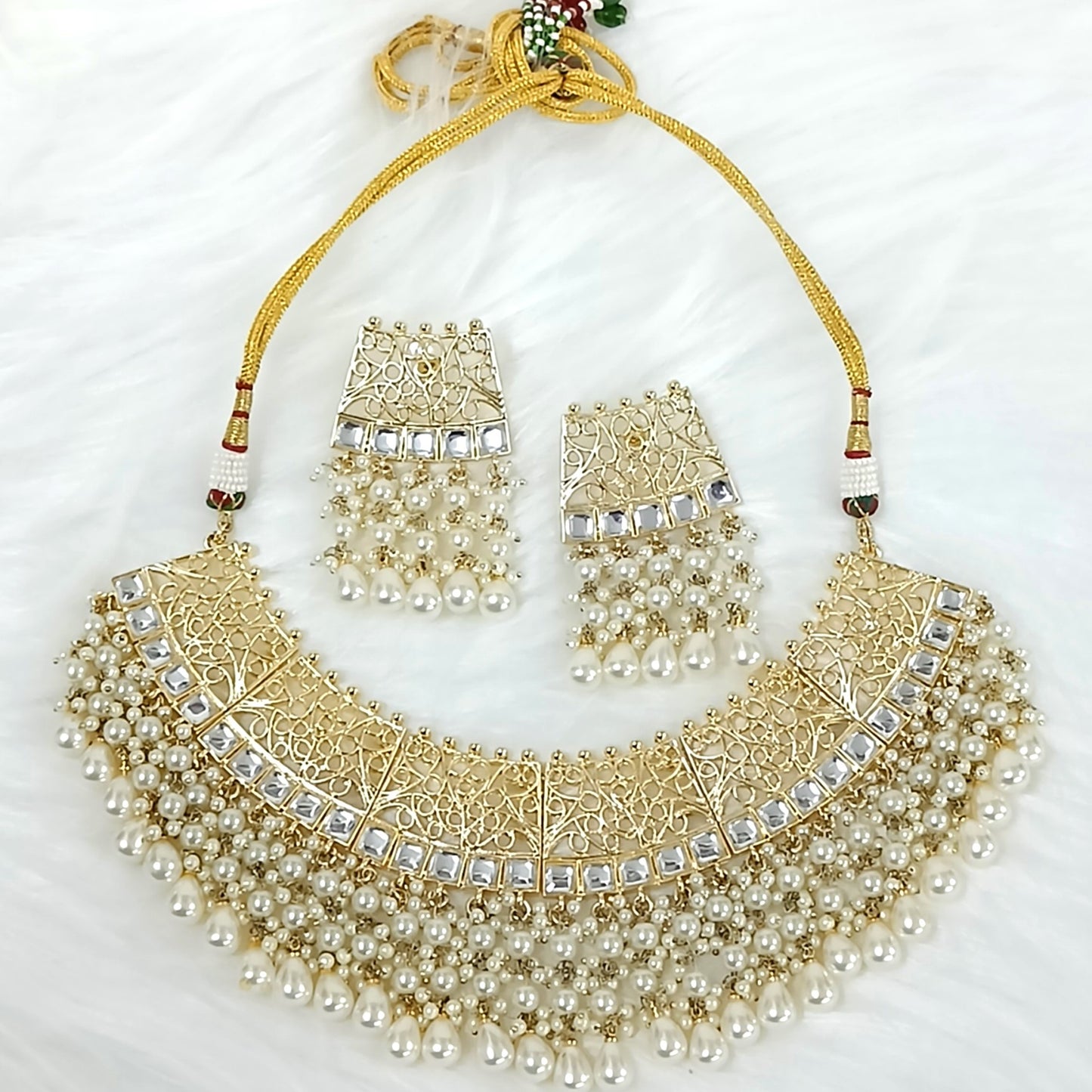 Bdiva 18K Gold Plated Kundan Semi Cultured White Pearl Choker