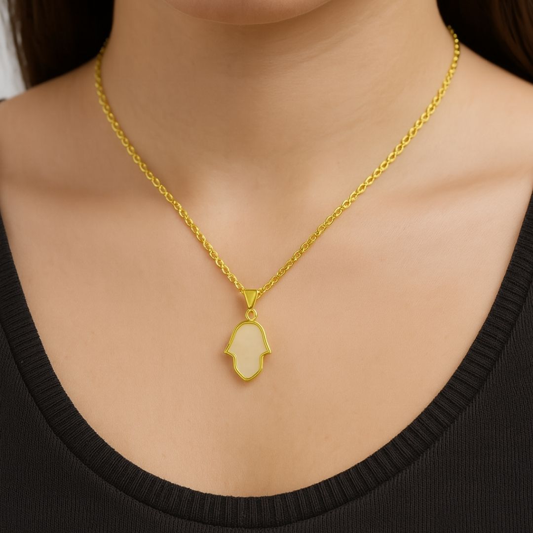 Gold‑Plated Hamsa Pendant Chain with Mother‑of‑Pearl Charm