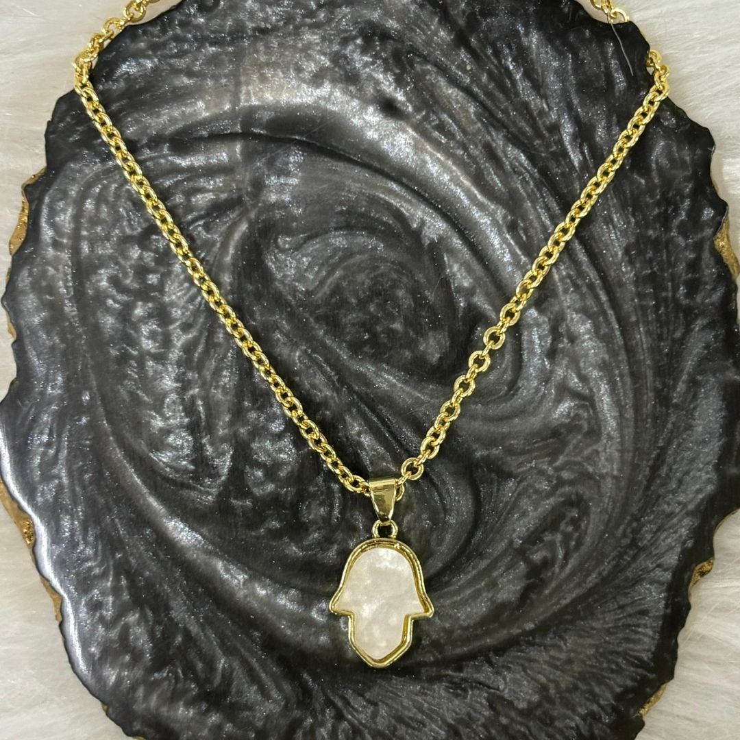 Gold‑Plated Hamsa Pendant Chain with Mother‑of‑Pearl Charm