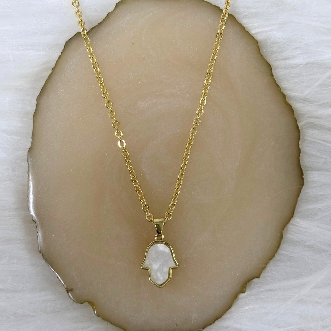 Gold‑Plated Hamsa Pendant Chain with Mother‑of‑Pearl Charm