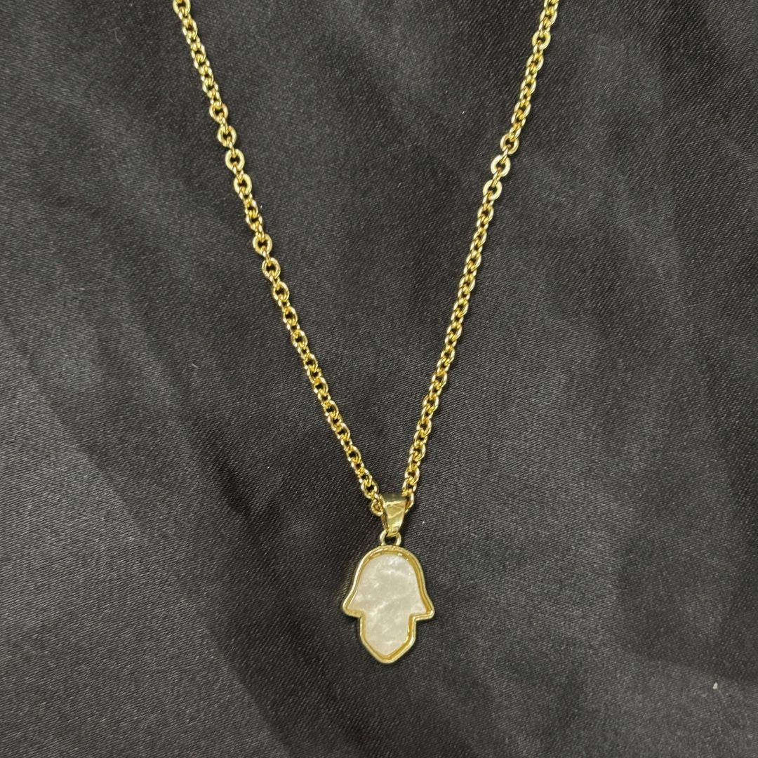 Gold‑Plated Hamsa Pendant Chain with Mother‑of‑Pearl Charm