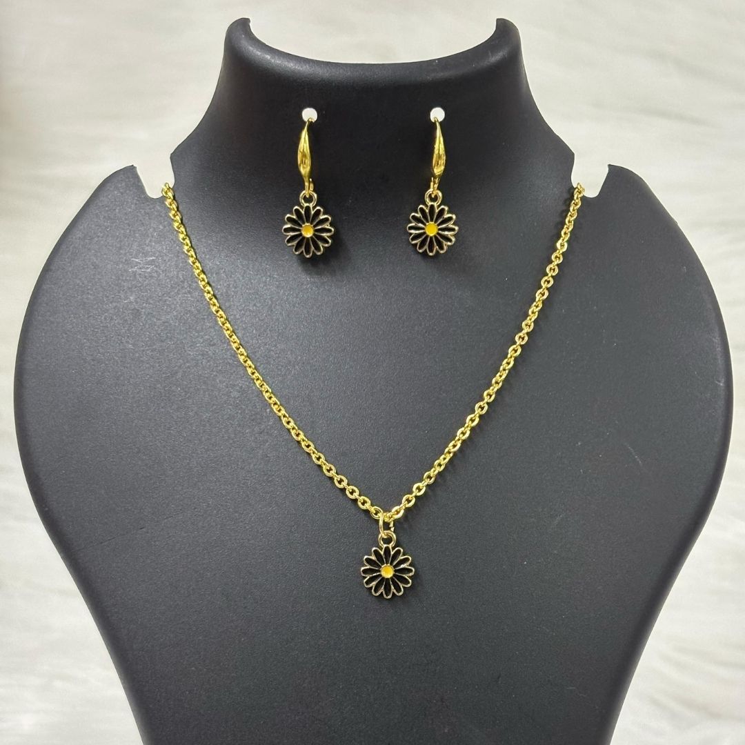 Bdiva Handcrafted 18k Gold-Plated Enamel Flower Pendant Set