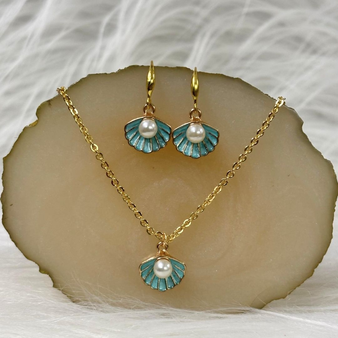 Gold-Plated Sea Breeze Elegance Aqua Pearl Pendant Set