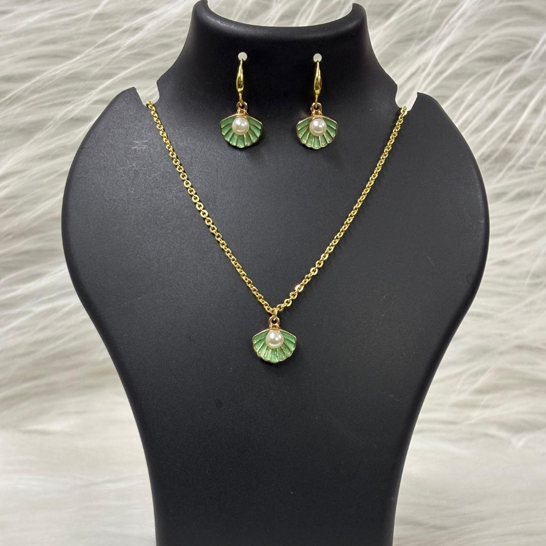 Gold-Plated Coastal Charm Mint Enamel Pearl Set
