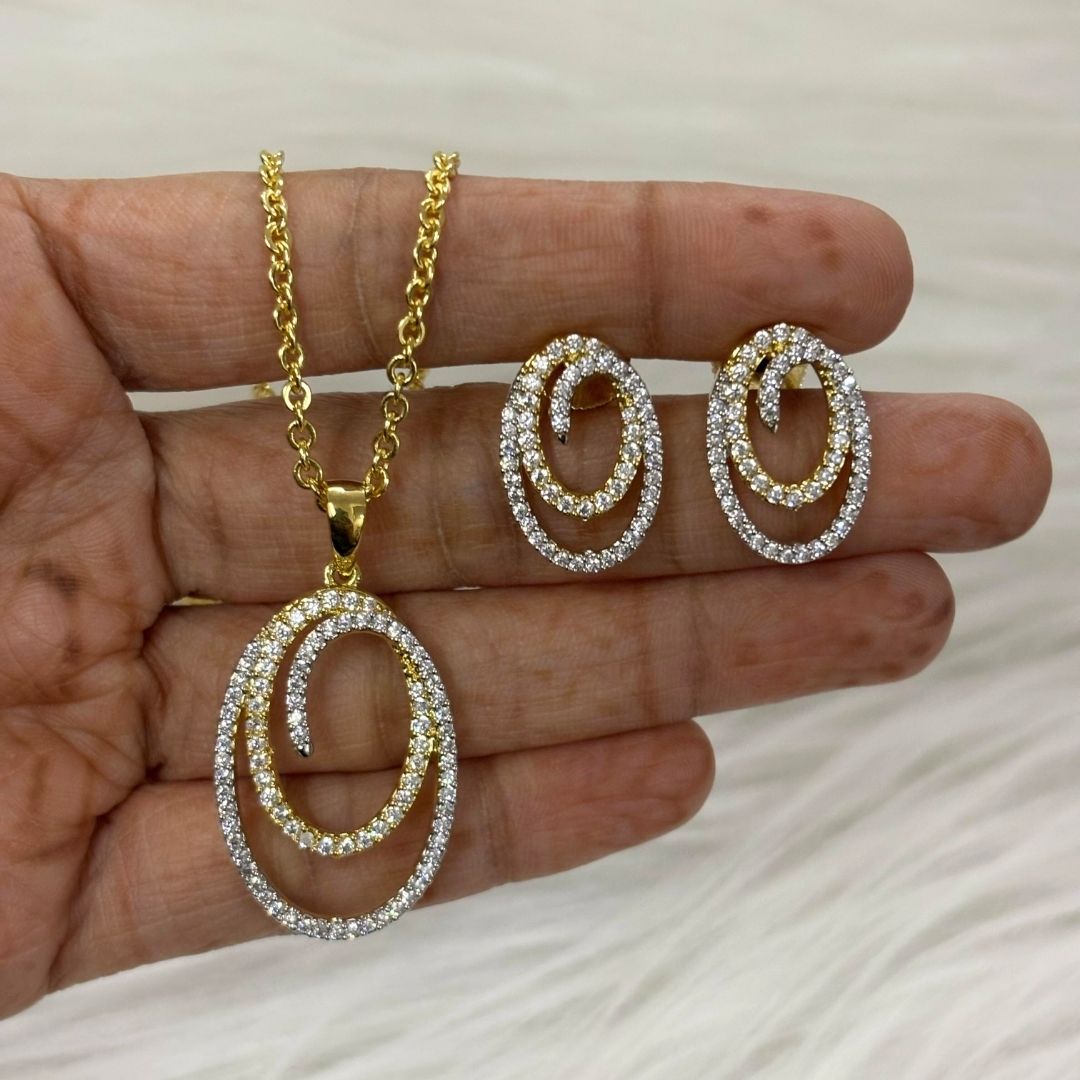 Gold-Plated Oval Solitaire Pendant & Earrings Set – Classic Elegance, Timeless Sparkle