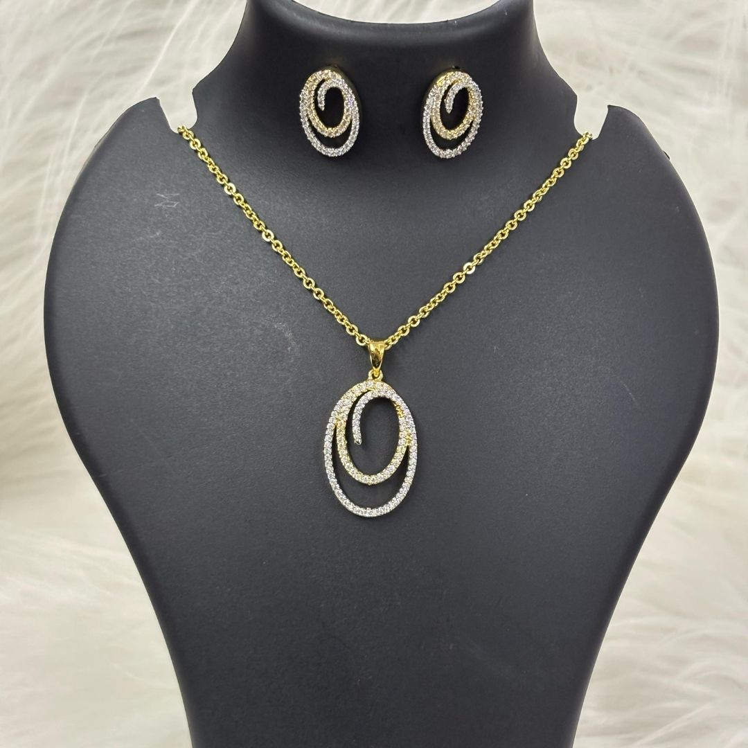 Gold-Plated Oval Solitaire Pendant & Earrings Set – Classic Elegance, Timeless Sparkle