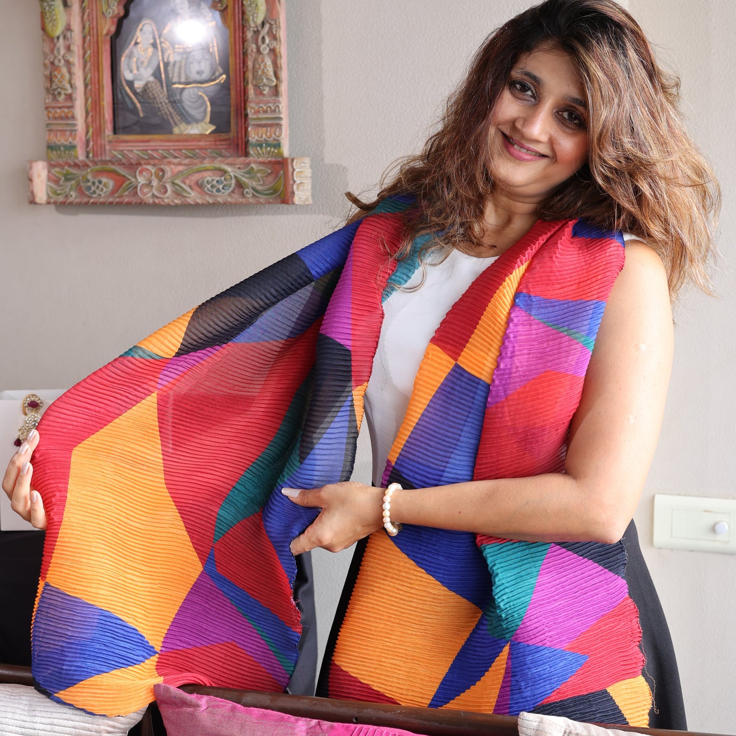 Bdiva Handmade Colour Blocked Scarf with Shell Pearl Pendant.