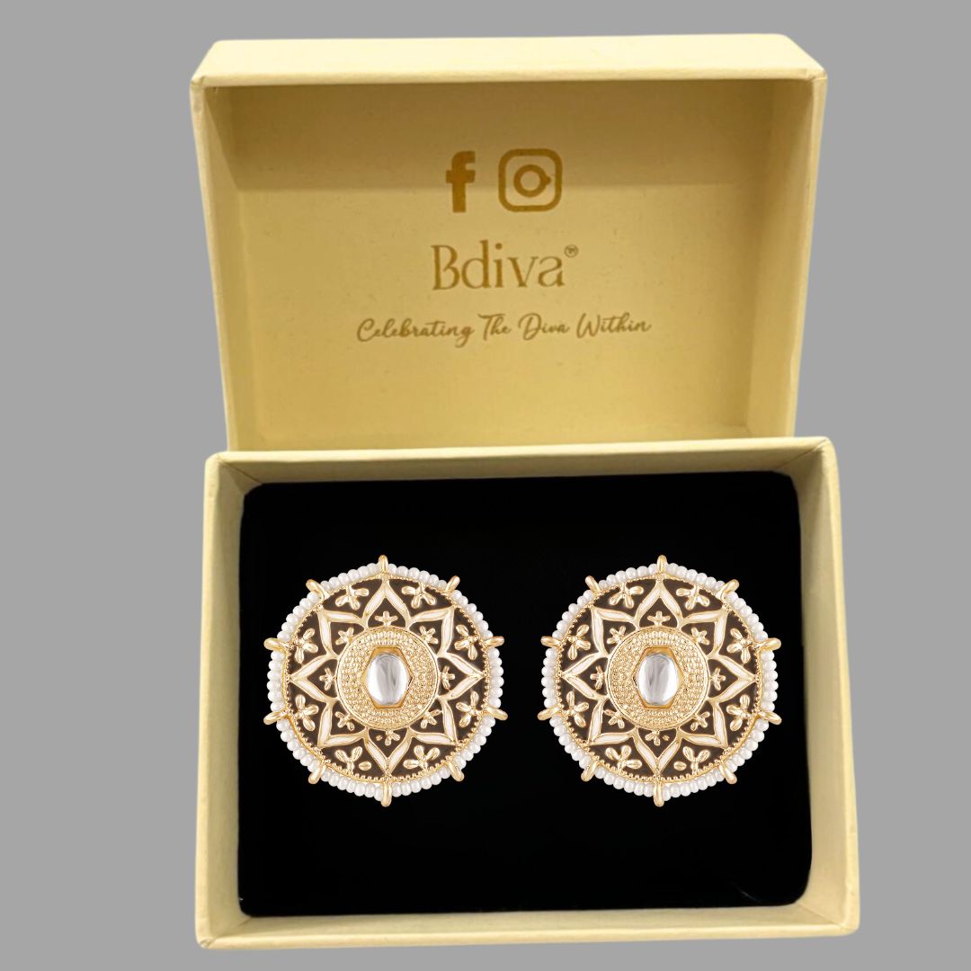 BDiva Antique Kundan Embellished Round Stud 18k Gold Plated Earrings