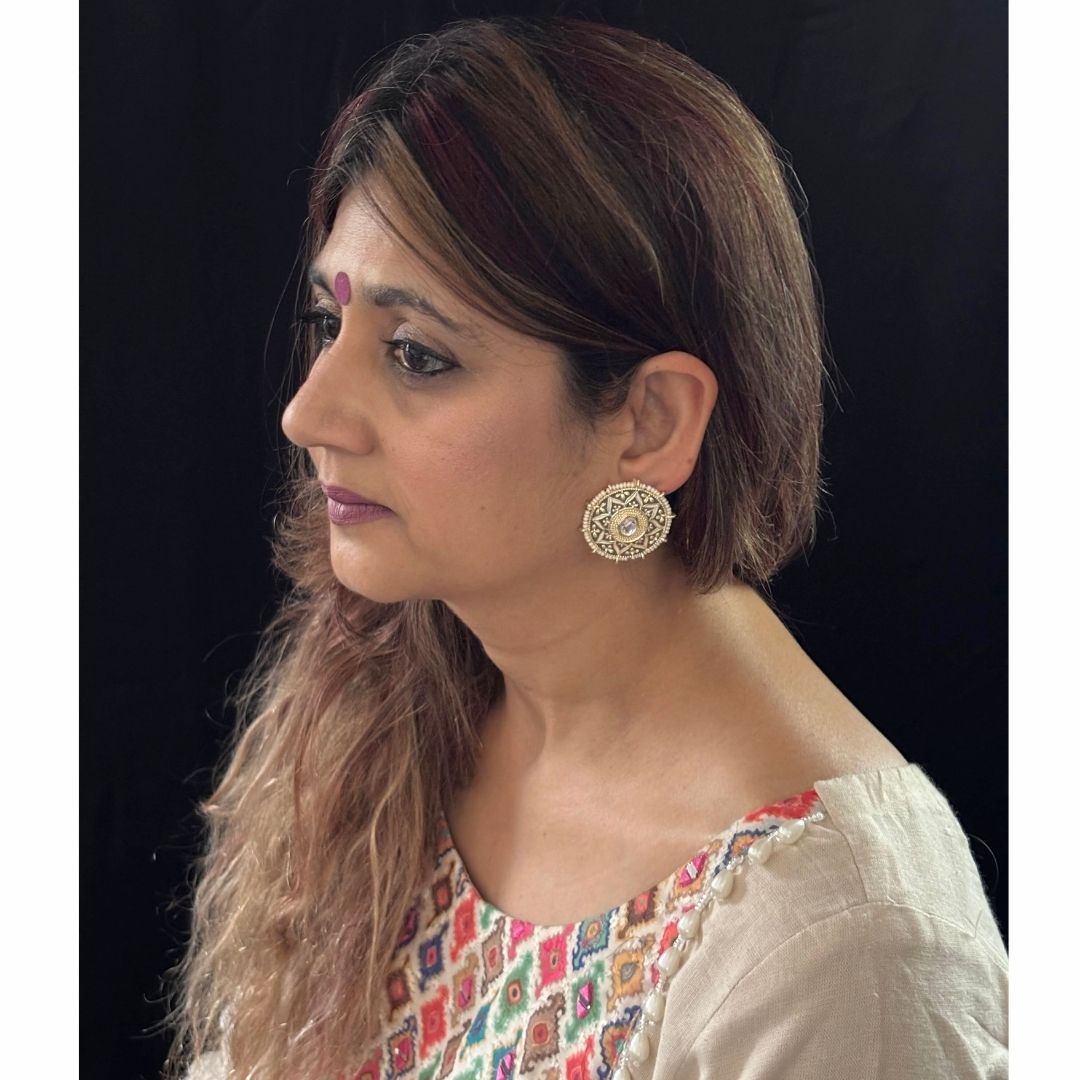 BDiva Antique Kundan Embellished Round Stud 18k Gold Plated Earrings