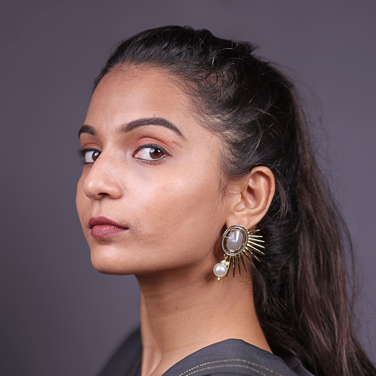 Bdiva 18K Gold Plated Grey Quarts Earrings With A Pearl Drop.