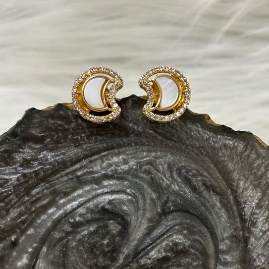 Gold-Plated Rectangular Studs Earrings with Pearl Drop