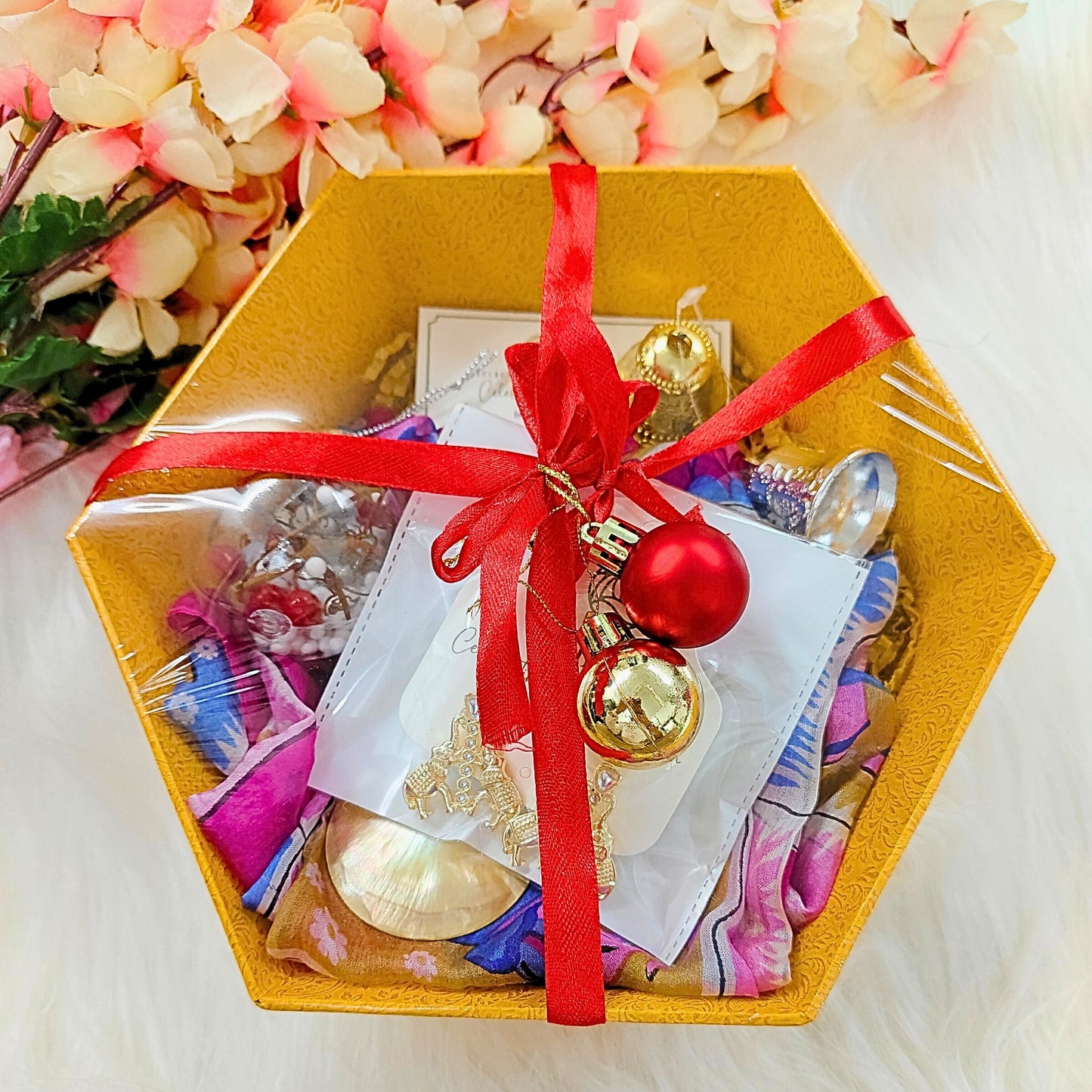 Token of Love With Jewellery Scarf Gift Hamper for Her