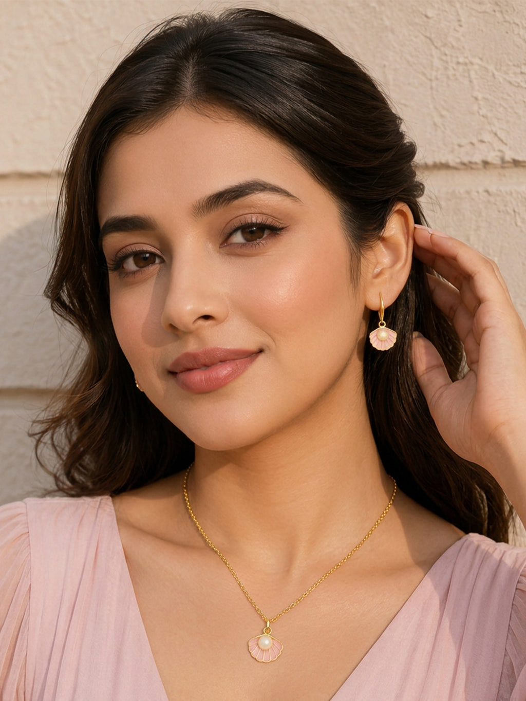 Gold Plated Pink Pearl Pendant Set