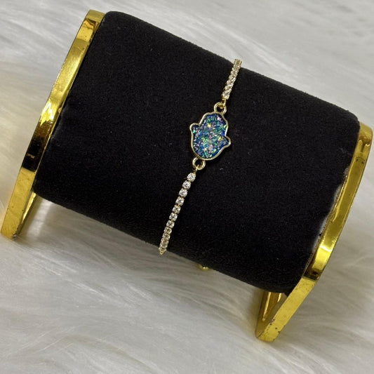 Spark of Protection – Dazzling Gold-Plated Hamsa Bracelet