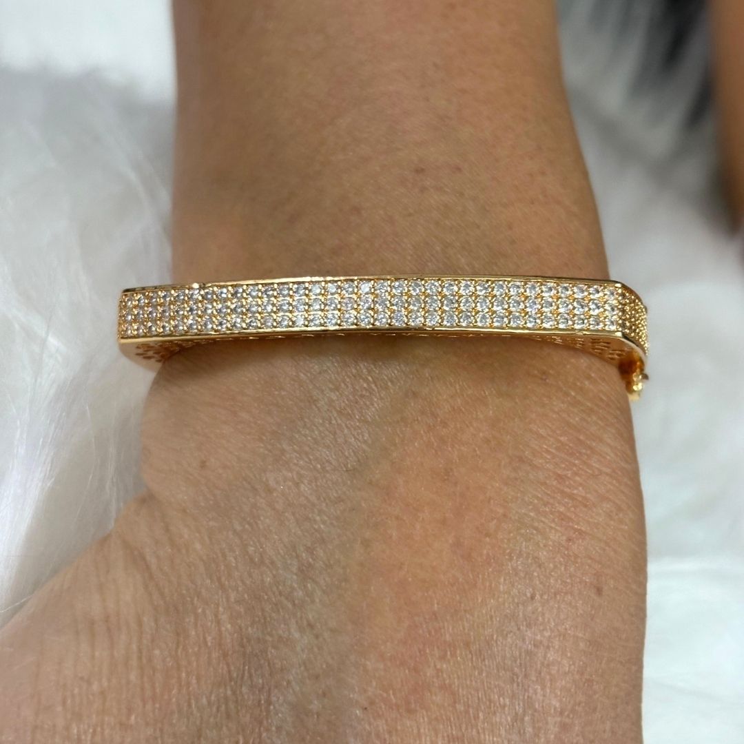 Silver Regal Glam Rose Gold-Plated Square Bangle – Bold, Chic & Timeless