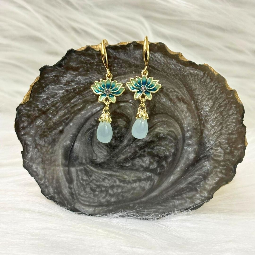Mint Bloom Pearl Earrings