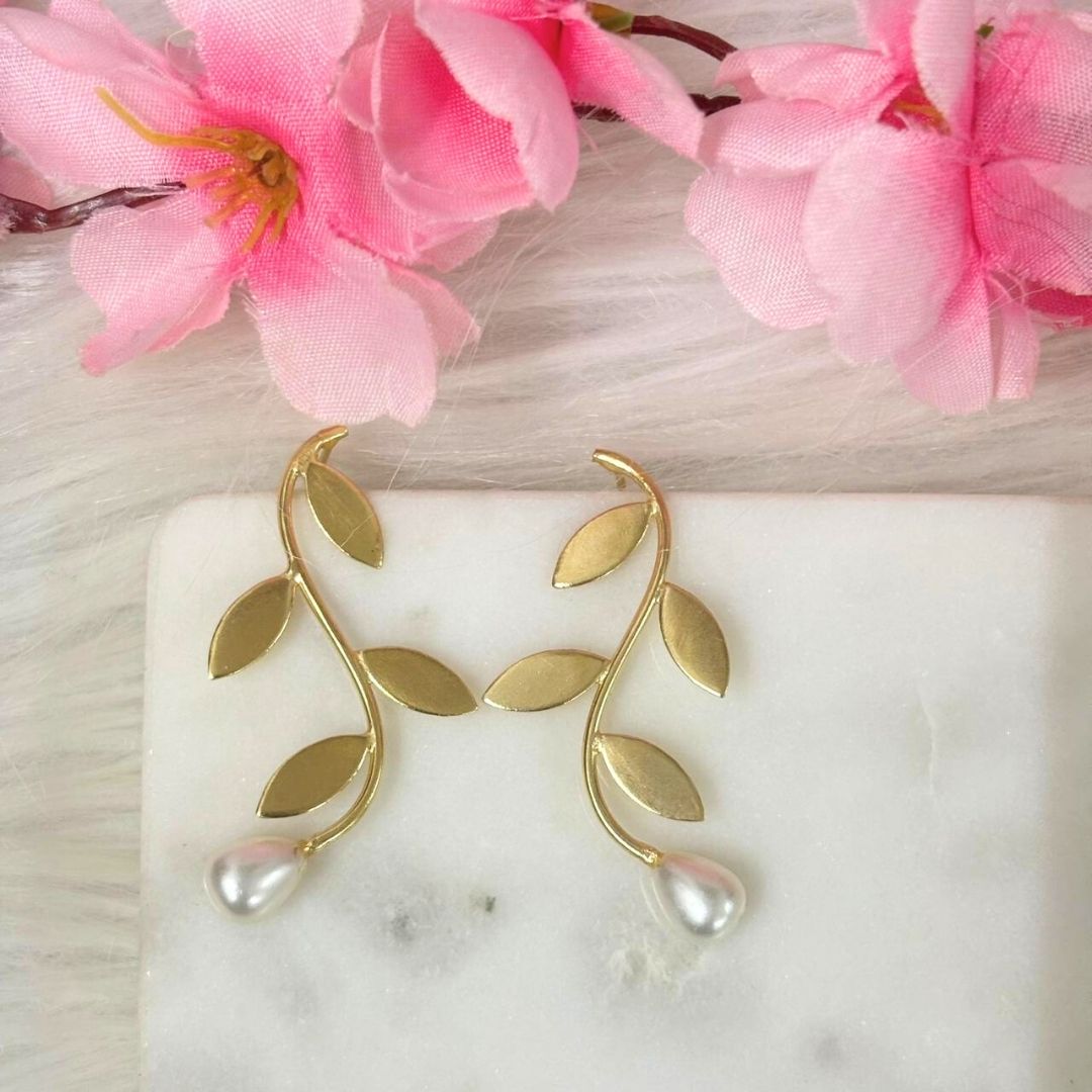 Gold-Plated Leaf Pearl Dangle Earrings