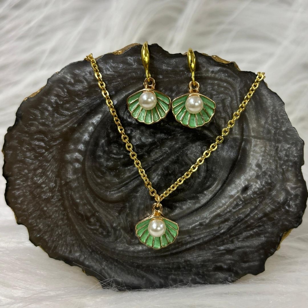 Gold-Plated Coastal Charm Mint Enamel Pearl Set