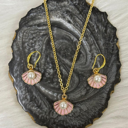 Gold Plated Pink Pearl Pendant Set