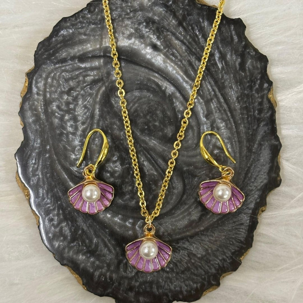 Gold Plated Purple Pearl Pendant Set