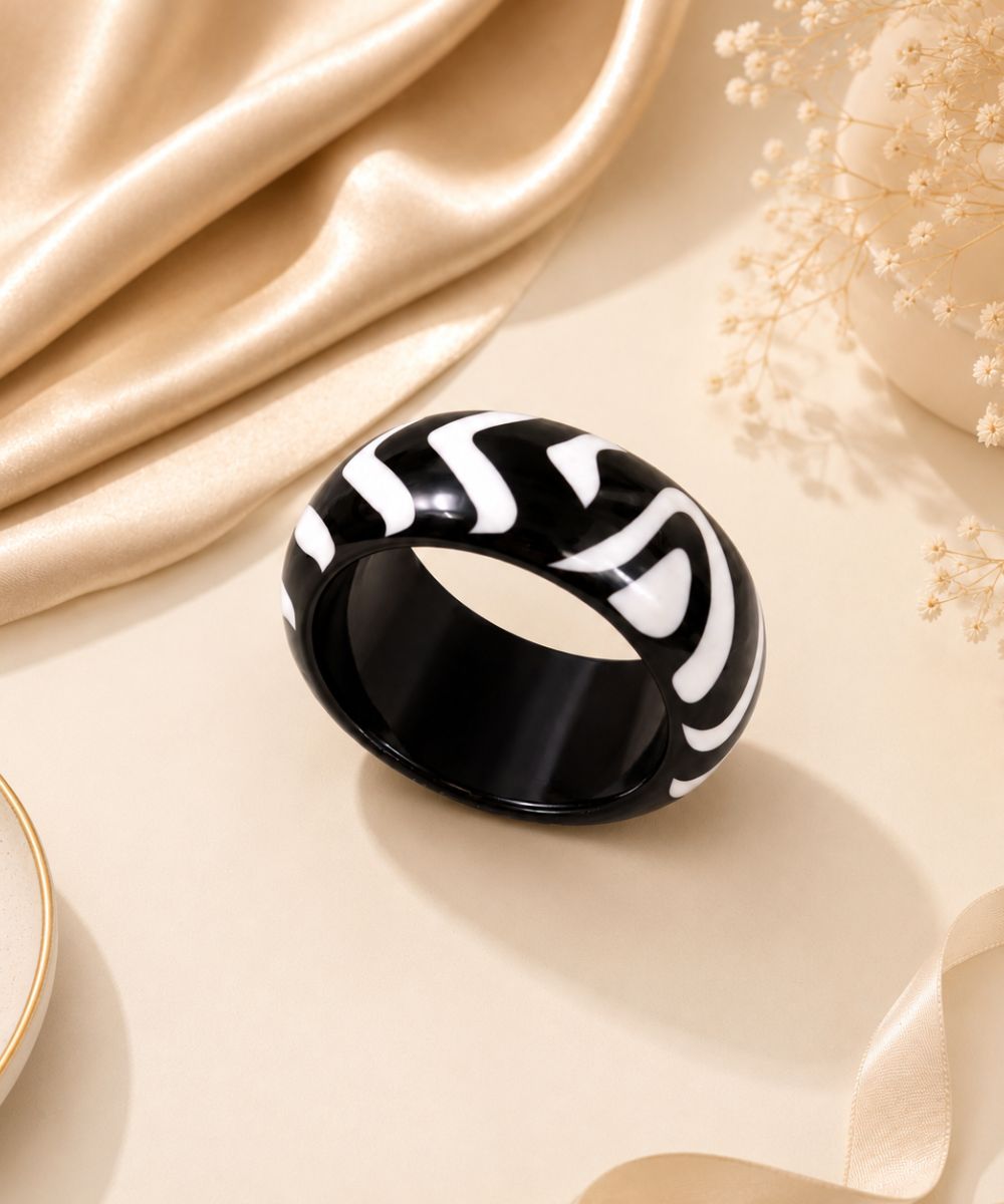 Zebra Stripe Resin Bangle