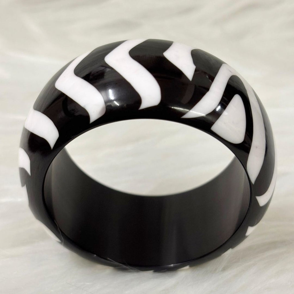 Zebra Stripe Resin Bangle