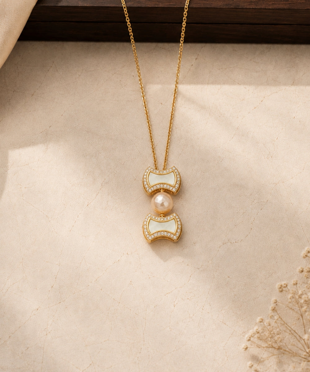 Gold Plated Pearl & Cubic Zirconia Chain Pendant