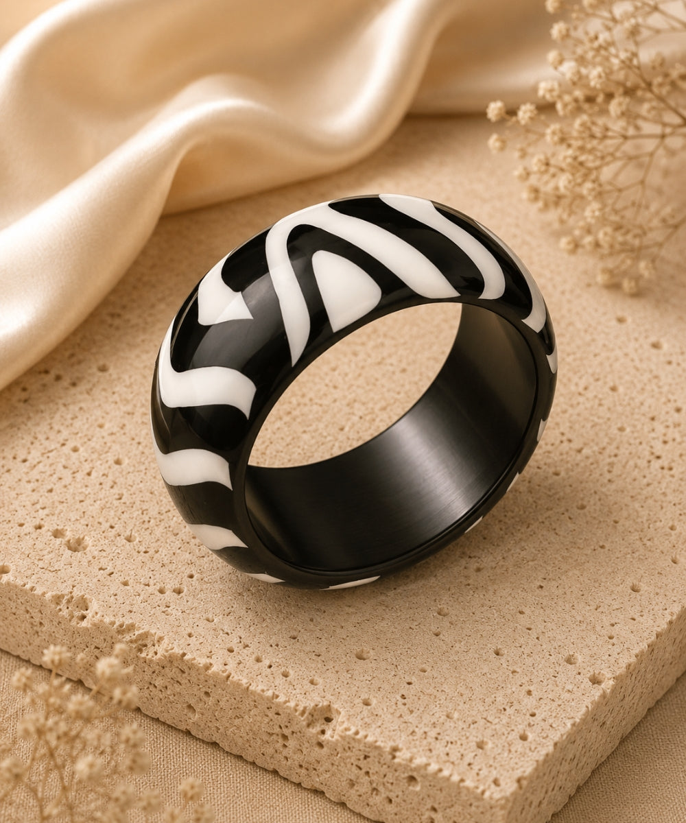 Zebra Stripe Resin Bangle