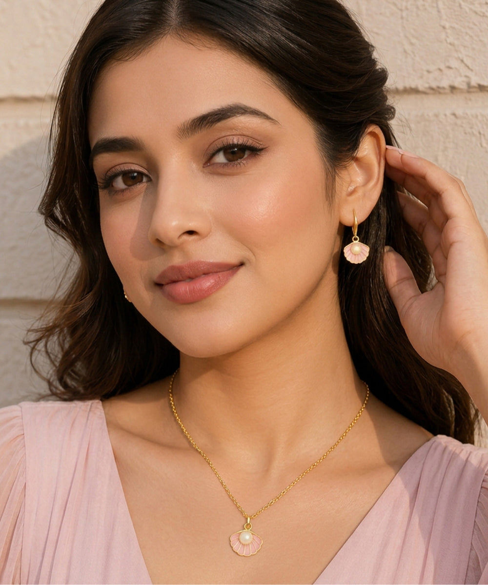 Gold Plated Pink Pearl Pendant Set